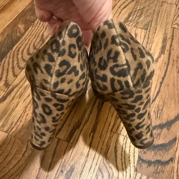 Aquatalia Leopard Suede Block Heel Loafers Size 9 - Picture 4 of 7